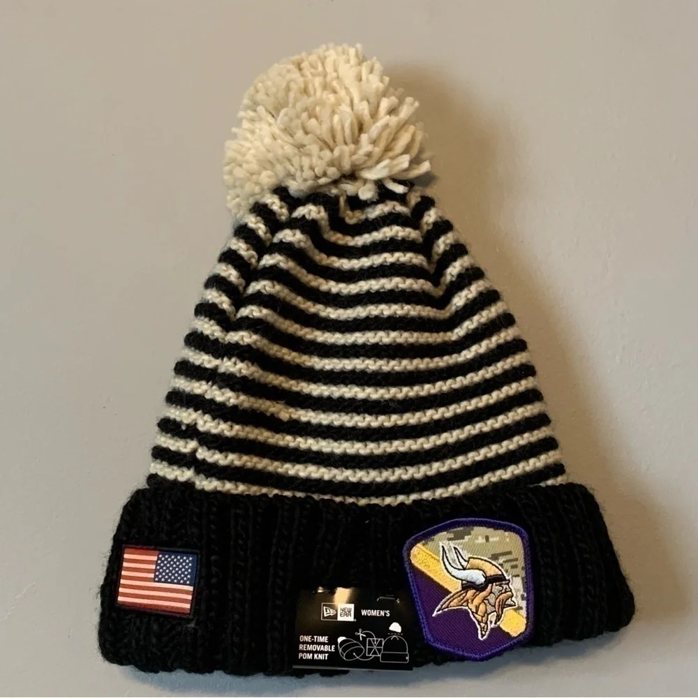 NWT. NEW ERA Minnesota Vikings Salute To Service Beanie